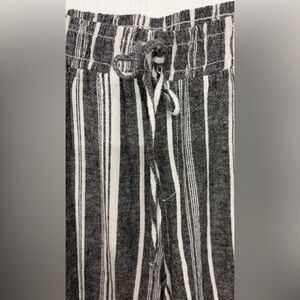 Briggs New York Dadk Gray and White Striped Pants